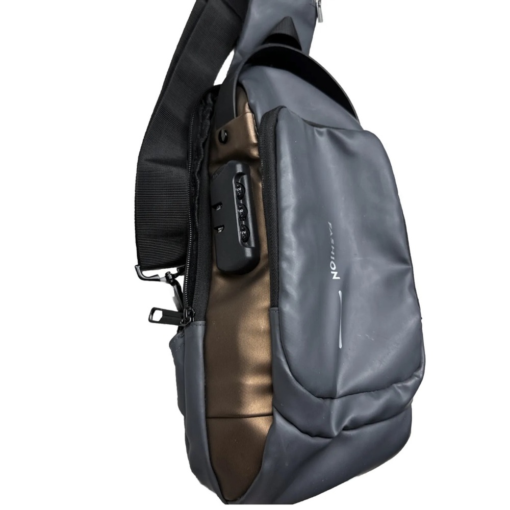 Men's Sling Backpack Waterproof Anti-theft Shoulder Crossbody Chest Bag USB Port